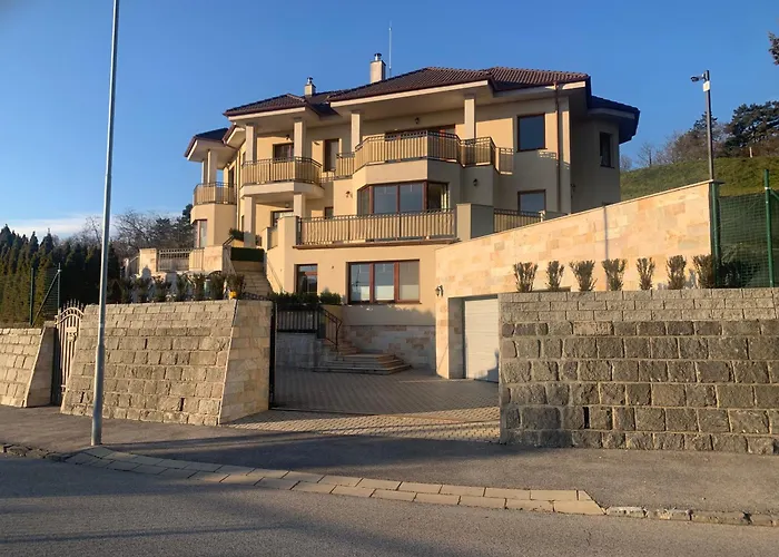 Clearvuehome Slavin Lägenhet